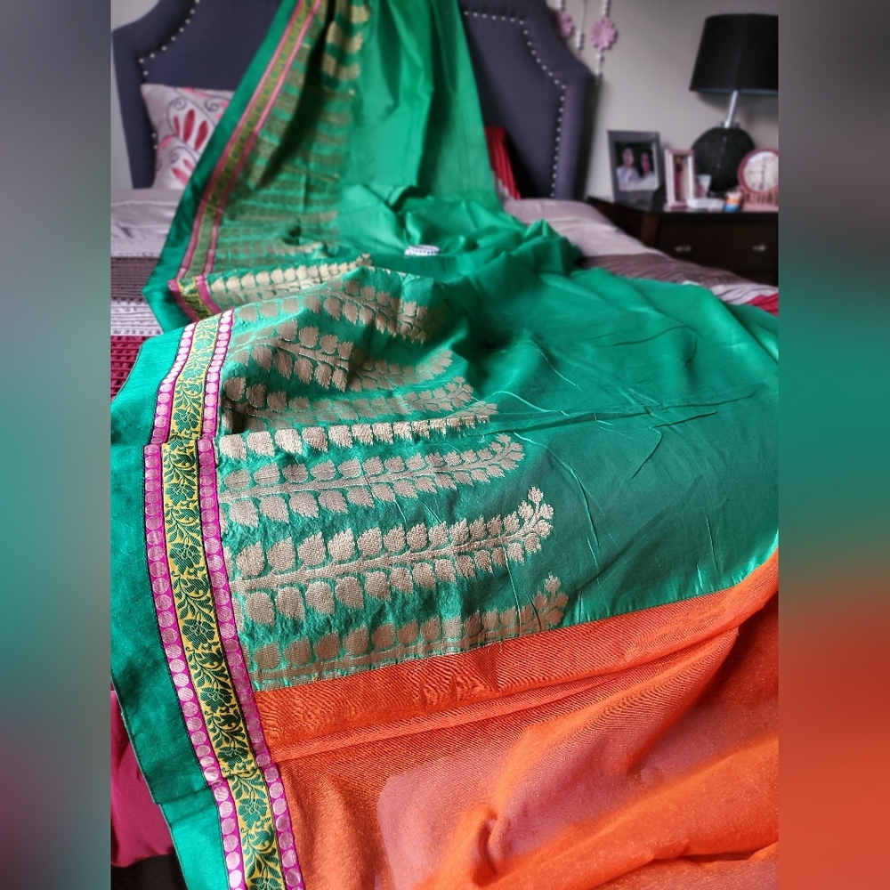 NWOT Women Vibrant Green and Orange Tussar Saree with Gold Accents